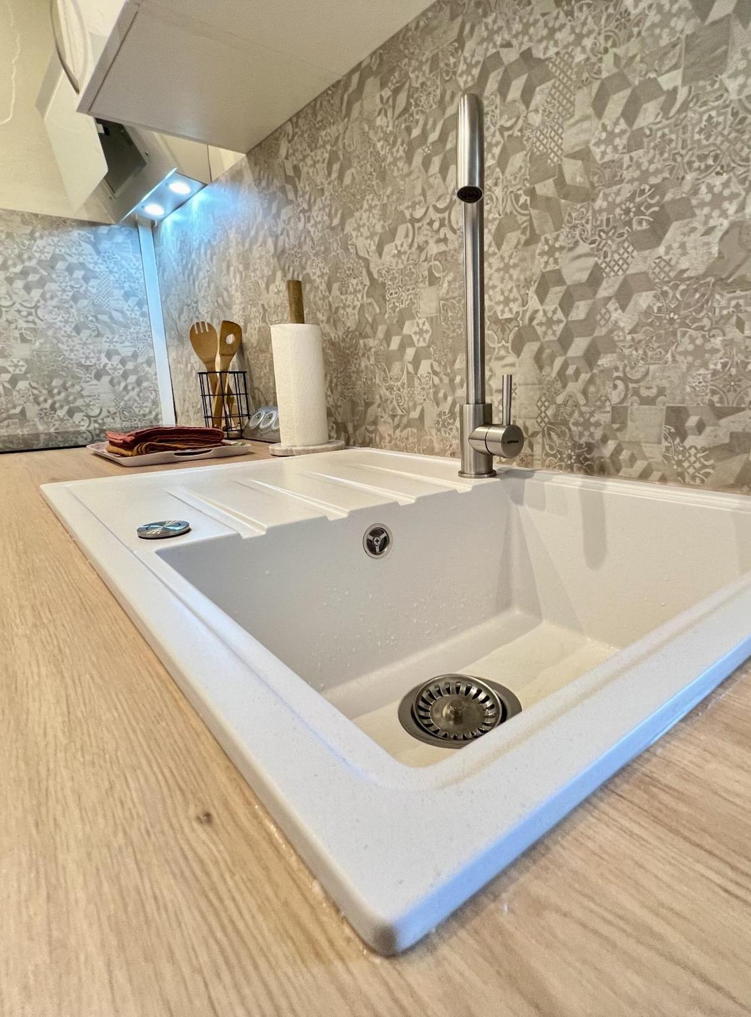 Appartement Remblai 1 Chambre Sortie Direct Plage 莱萨布勒-多洛讷 外观 照片